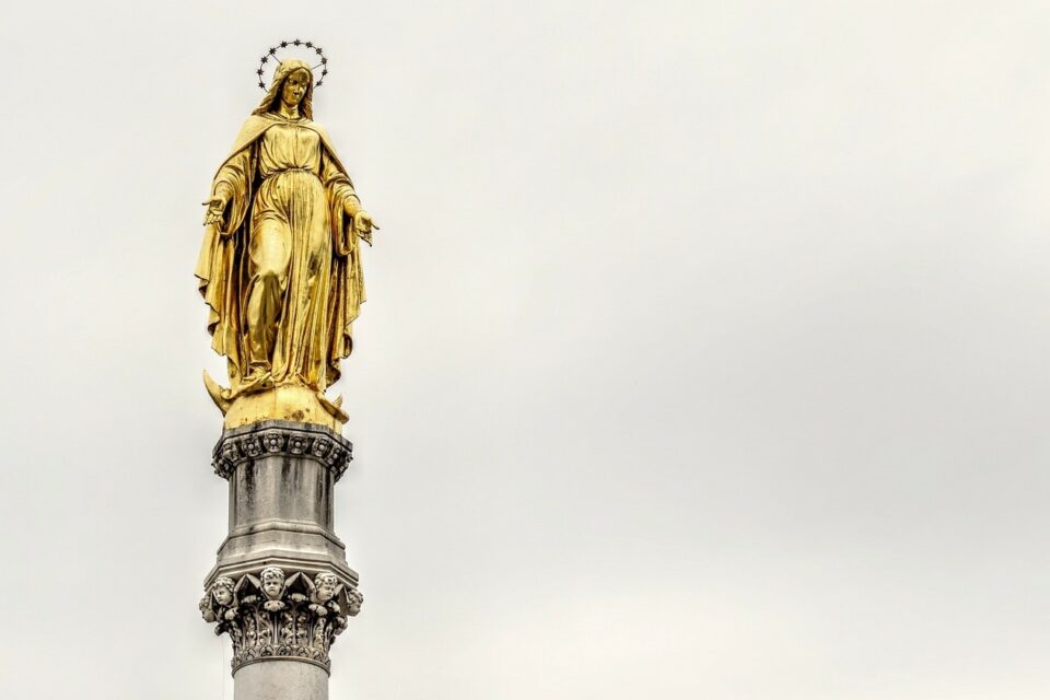 Zum Marienfest Aufnahme in den Himmel
