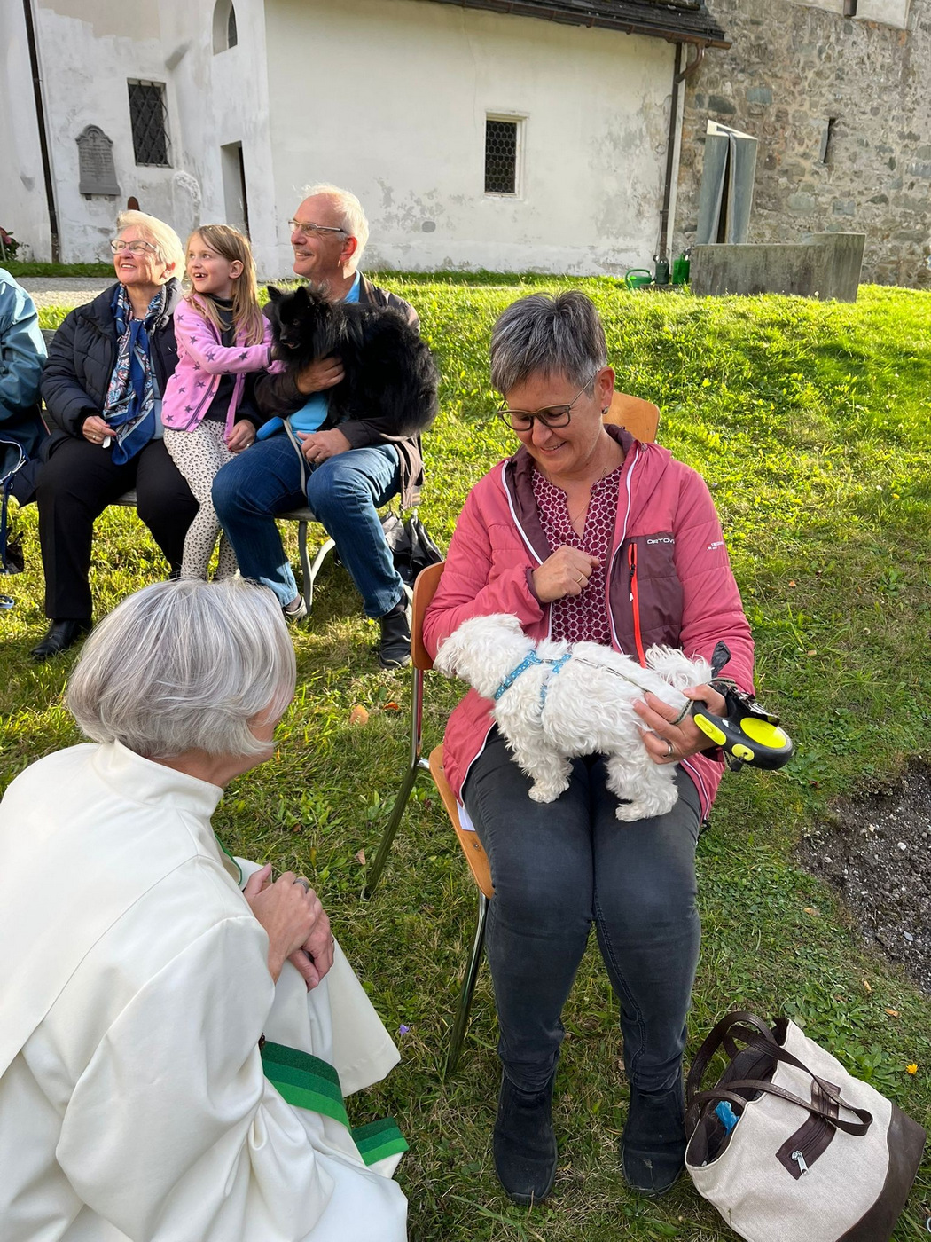 Tiersegnung in SagognBenedicziun d’animals
