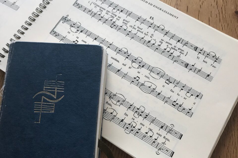 Vernissagen des ökumenischen Gesangbuches «clom» in Sur- und Sutsilvan